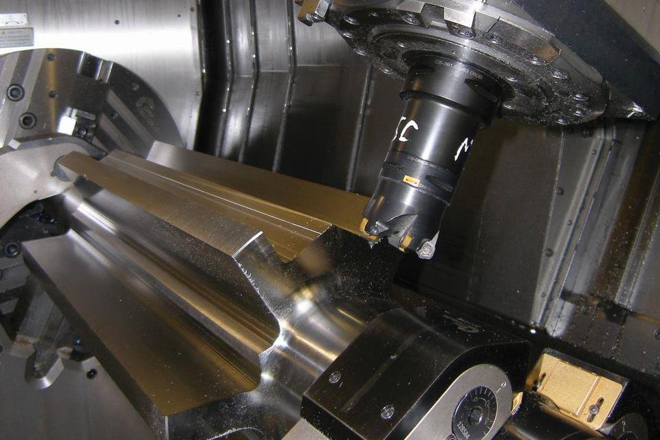 La tecnología de torno-fresado le permite a Siemens Norwood en Cincinnati, Ohio, manufacturar con mayor efectividad rotores como este para sus grandes motores de inducción AC superiores a NEMA.