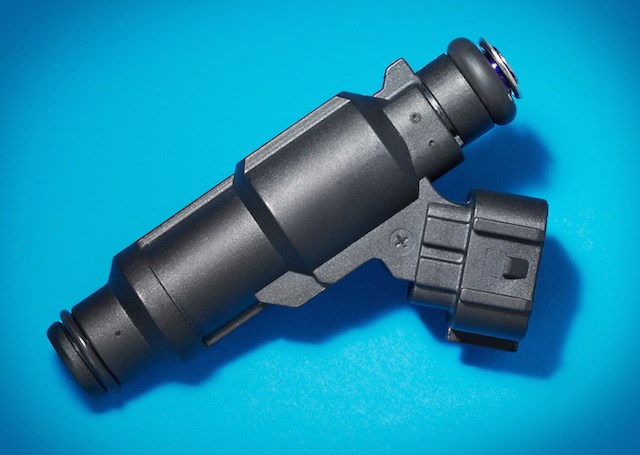 overmolded polyamide heated tip fuel injector