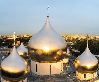 Russian Orthodox cathedral in Paris topped with composite domes 