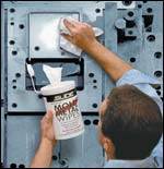 Choosing and Using the Right Mold Cleaners