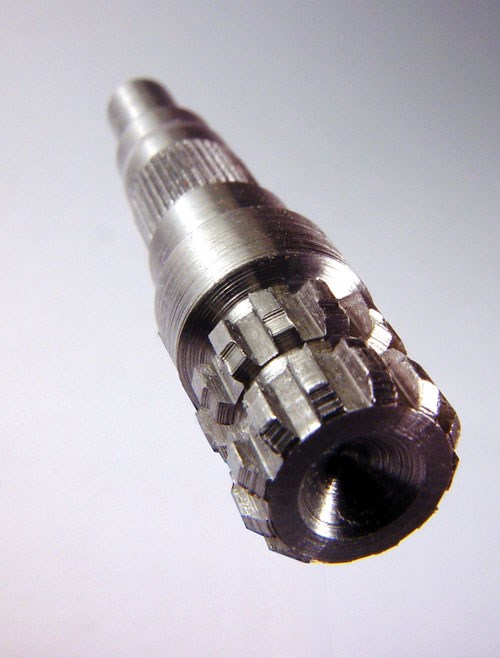 Polygon form machined with rotary broaching (OD)