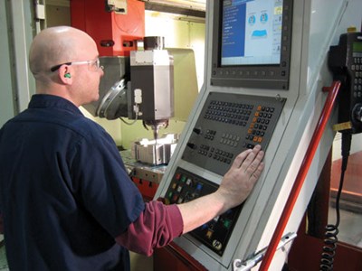 Moldmaker Maximizes Its Large Machining Niche with the Right CAD/CAM Software