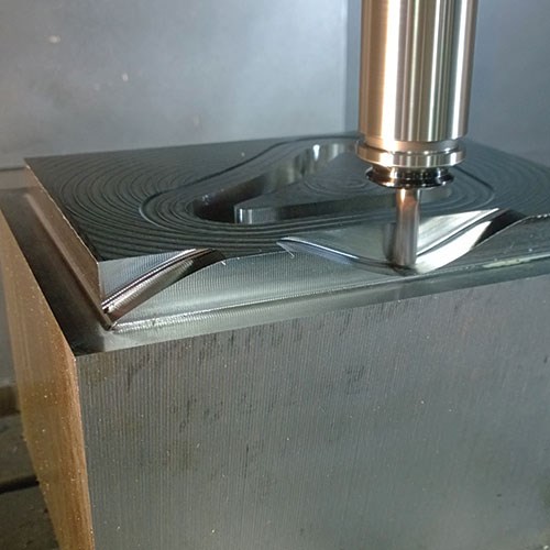 Plunge/variable-plunge milling