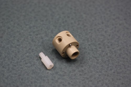plastic valve plug and valve body