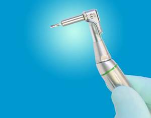公司选择机器牙科元件的公差为0.0005英寸
