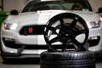 Shelby GT350R features carbon fiber wheels