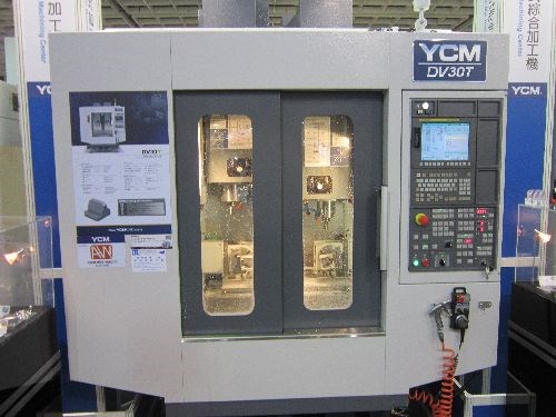 DV30T drilling and tapping center