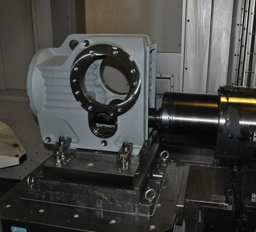 Horn groove milling tool