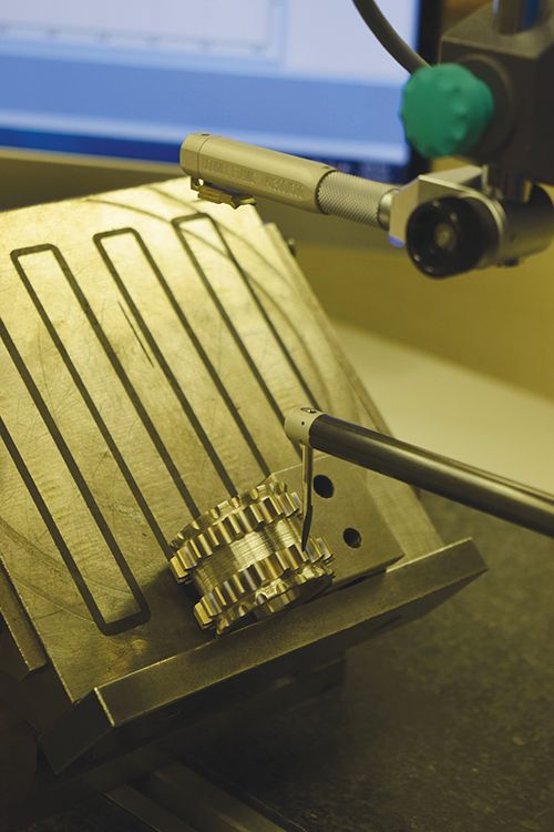 Shadow Measuring Machine Shop Measurement System Eliminates Shadow-Type Inspection | Modern Machine Shop