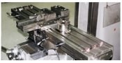 Milling machine with pallet recievers