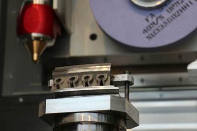 New Hybrid Unites Additive Manufacturing and Grinding