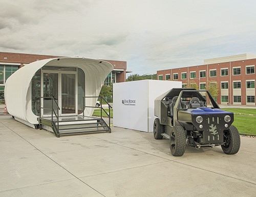 ORNL construyó un carro y casa integrados, con impresora una 3D.