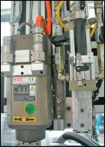 PUR mixing and casting head