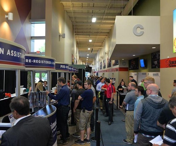 Attendees lined up at pre-registration at Amerimold