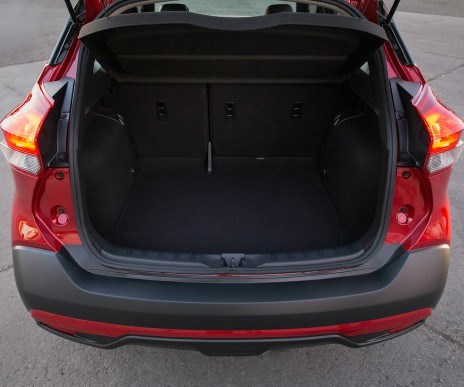 Even though the Kicks is referred to simply as a “compact crossover,” the word utility was once part of the crossover nomenclature, as it began to get its own identity, separate from “sport utility vehicle.” So utility that Kicks brings takes the form of cargo space, as in 25.3-ft3 behind the second row and 53.1-ft3 with it folded.