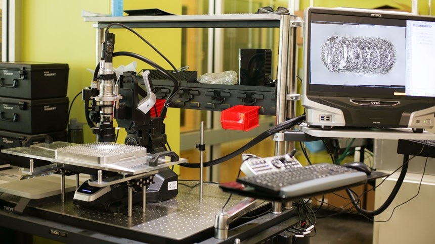 Microscope for measuring additive manufacturing parts