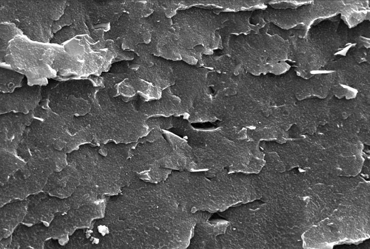 graphene sample fractured under liquid nitrogen