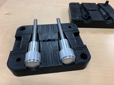 3D printed injection mold with metal parts inside