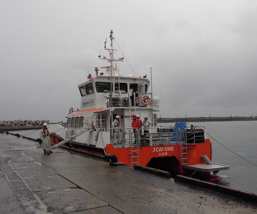 crew transfer vessel for offshore wind