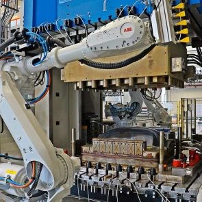 Schmidt & Heinzemann composites press automation