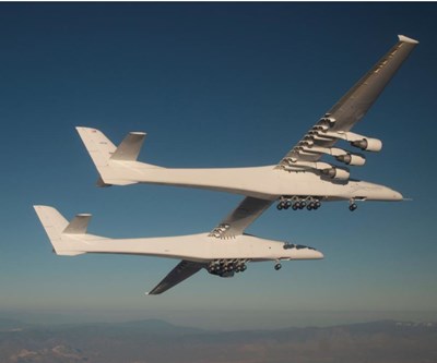 Stratolaunch aircraft completes first flight