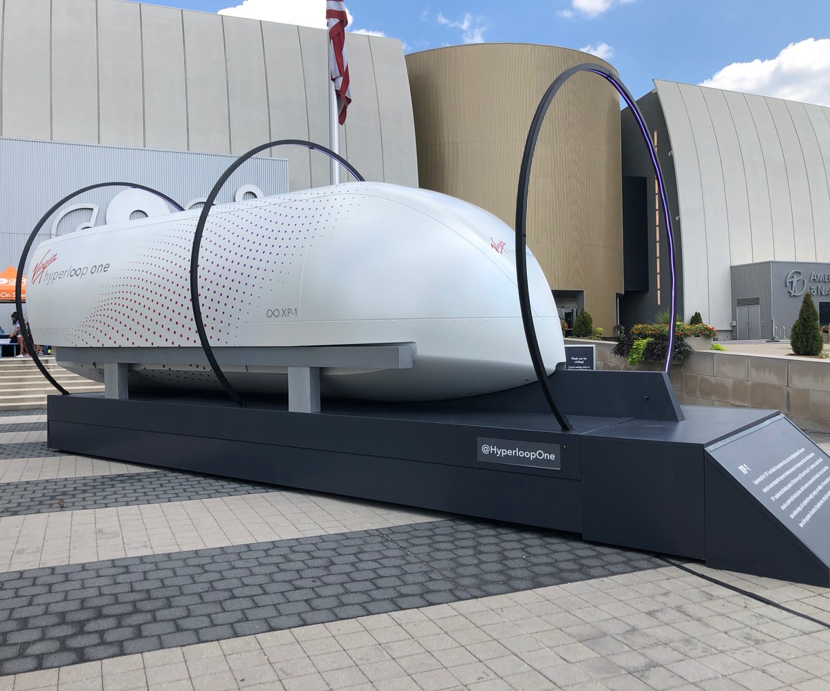 Tooling Hyperloop Into the Hyperloop | CompositesWorld