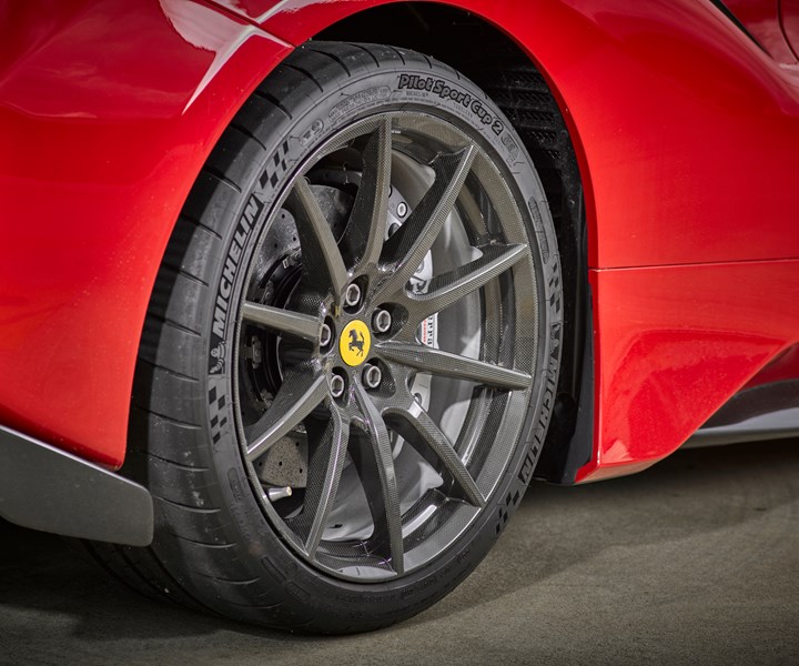carbon fiber wheels, automotive composites