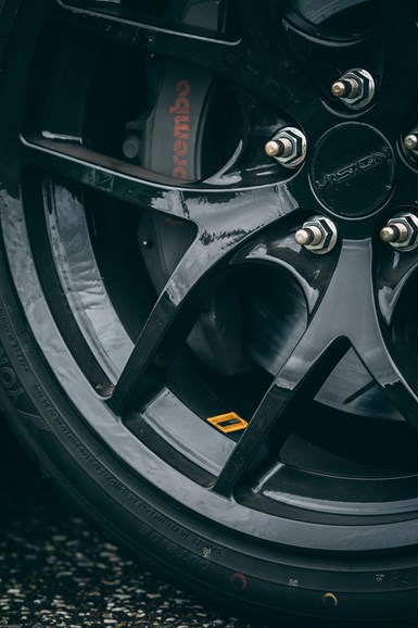 carbon fiber composite SMC and braided wheel from Vision Wheel