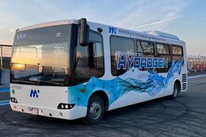 H2Bus hydrogen-electric bus launches in Europe