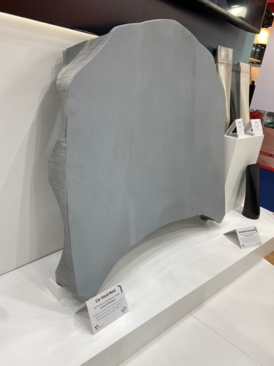 mold for composite fabrication build using Massivit additive manufacturing