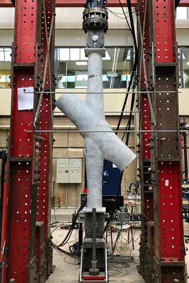 Tree Composites TC-joint during mechanical testing.