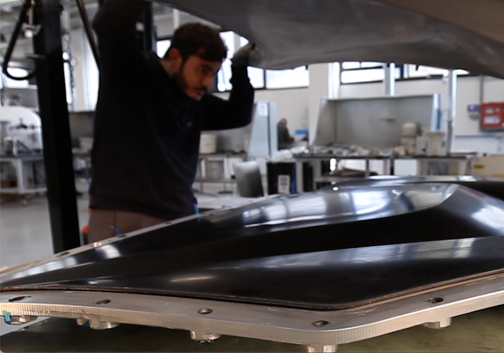 Making Korry Active core molding: A new way to make composite parts | CompositesWorld