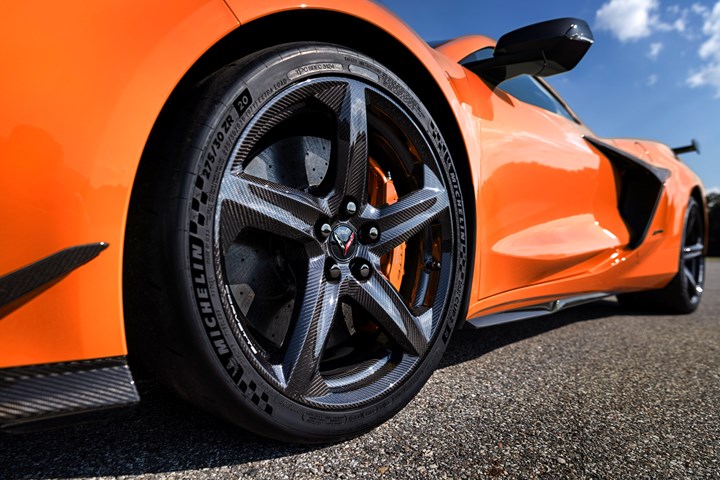 Carbon fiber wheels deck out this 2023 Chevrolet Corvette.