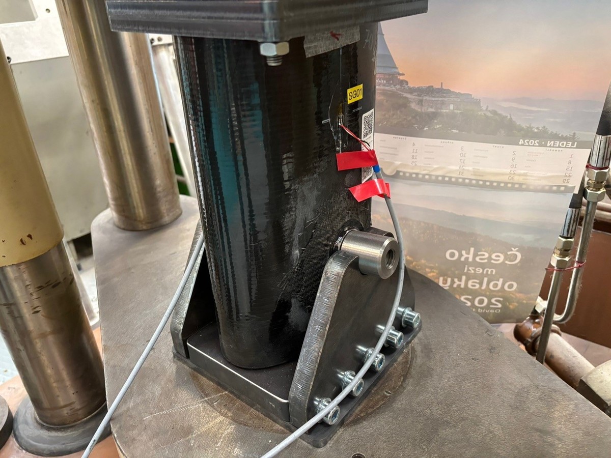 Consumer Patching Compounds CompoTech secures funding for filament-wound carbon fiber mast ...