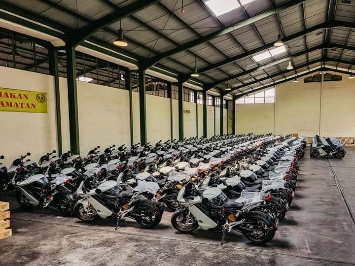 Zero electric motorcycles