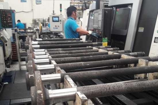 La planta de Dana en Querétaro comenzó la búsqueda de máquinas de rectificado CNC.