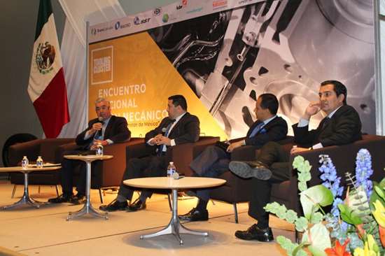 Eduardo Medrano, Presidente de la Asociación Mexicana de Manufactura de Moldes y Troqueles (AMMMT), habló sobre la importancia de la colaboración entre organismos.