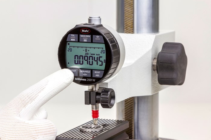 Con prácticos paneles de control táctiles, los nuevos comparadores digitales ofrecen la máxima fiabilidad de medición, incluso en entornos de taller hostiles. 