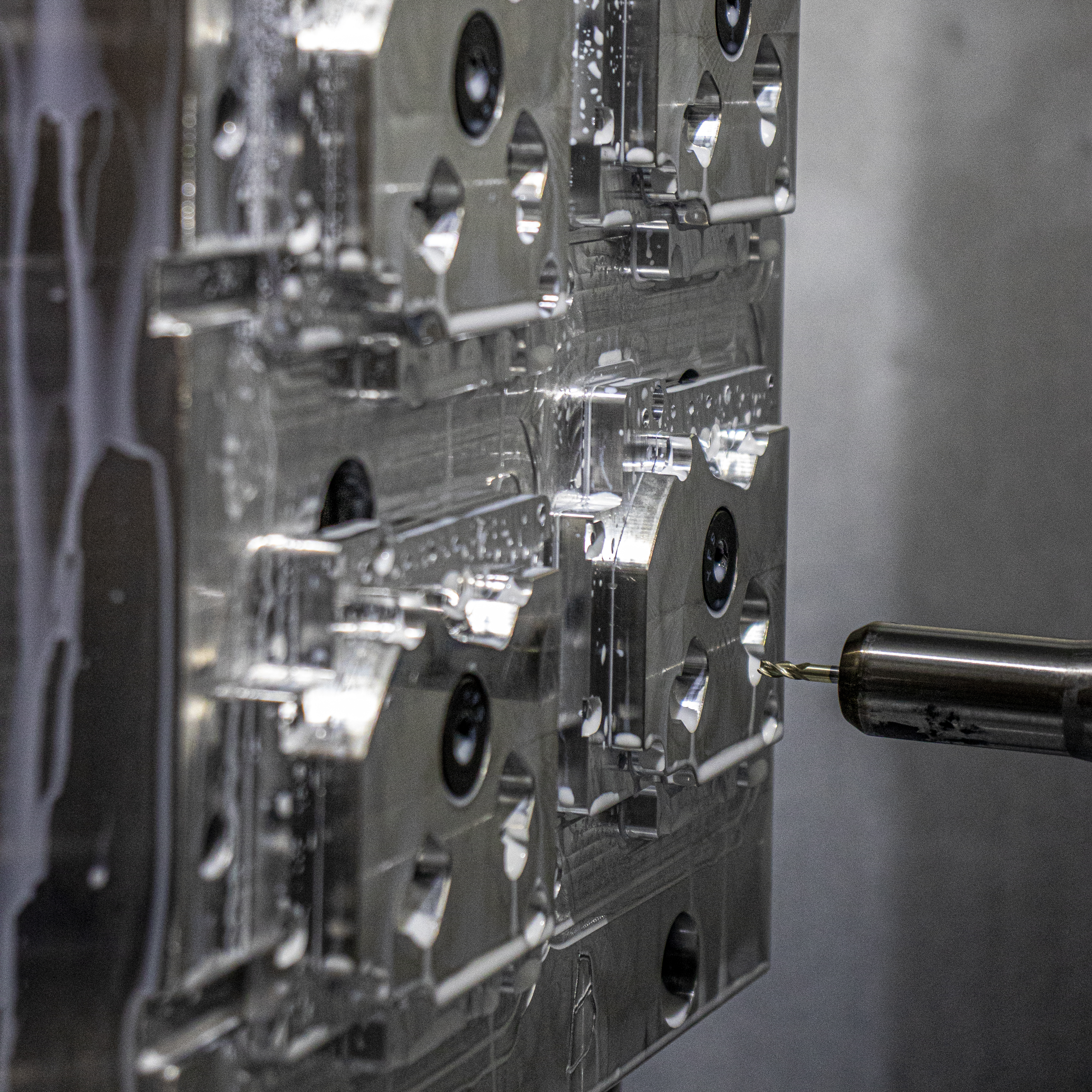 New Horizons with a New Horizontal Machining Center | Modern Machine Shop
