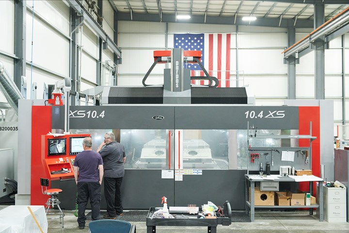 Major Tool’s Parpas XS 10.4, the smaller of the company’s two large-format high speed machining centers. Both maintain a high degree of accuracy via air-cooled internal components. Photo Credit: Tim Schumm, Major Tool