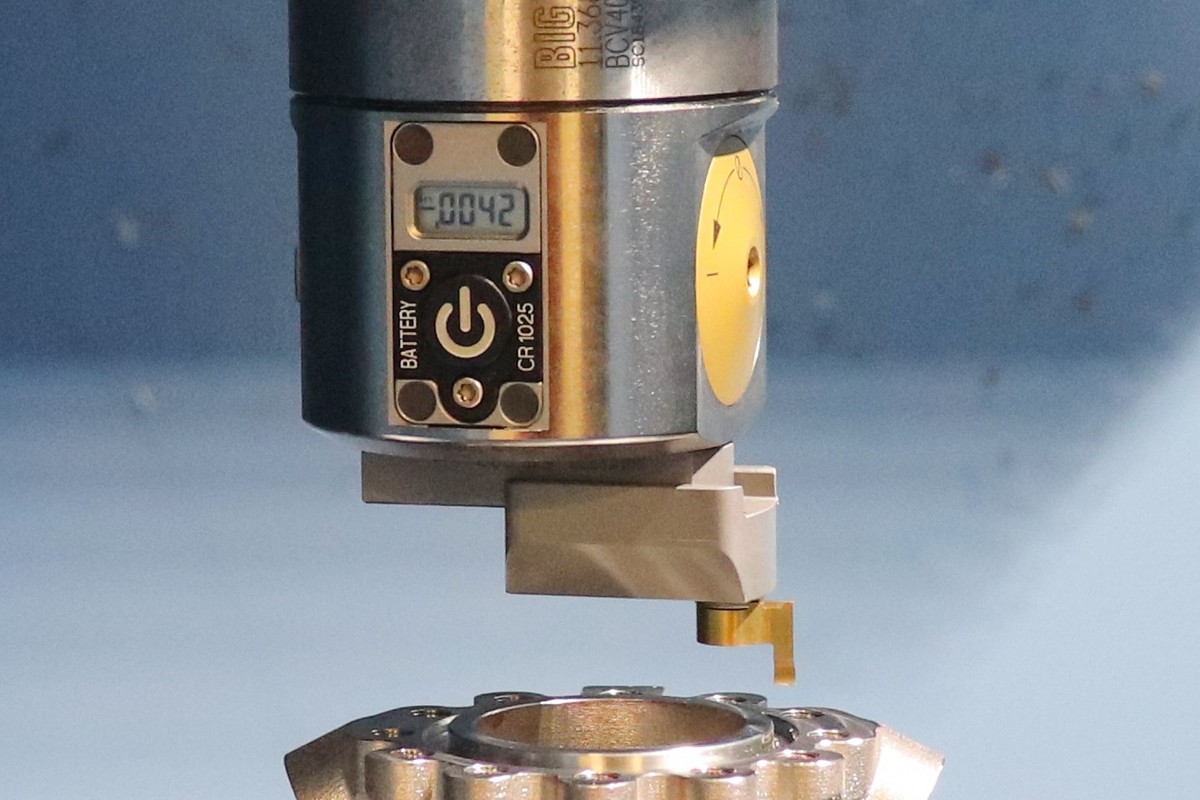 Grooving Operation Dig Grooving Attachment Streamlines Operation by 75% | Modern Machine Shop
