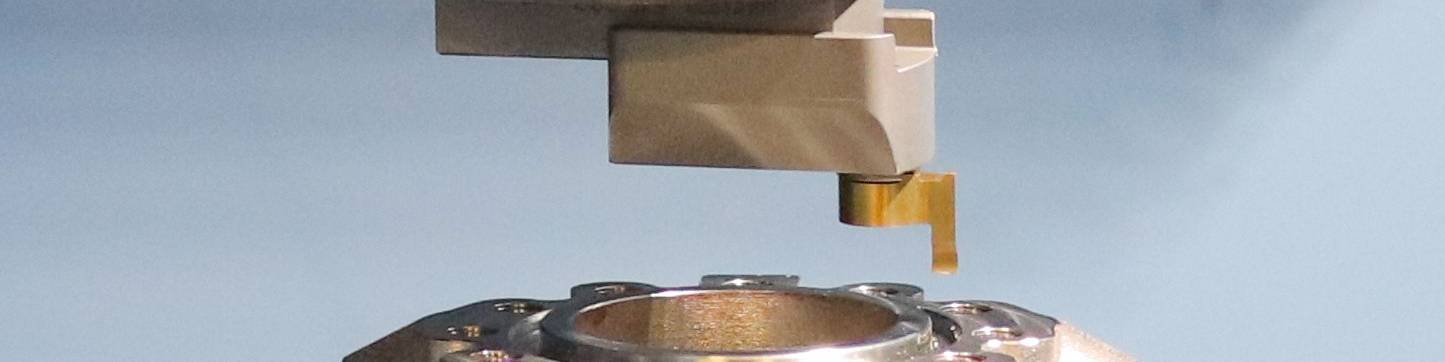 Grooving Operation Dig Grooving Attachment Streamlines Operation by 75% | Modern Machine Shop