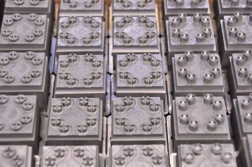 Series of electrodes for a 32-cavity mold