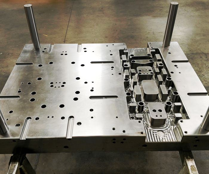 A-side mounting plate for mold inserts from Dramco Tool