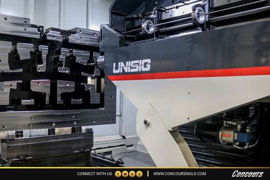 Unisig USC-M38 multitasking machining center at Concours Mold Inc.