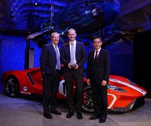 Durr receives Ford Motor award