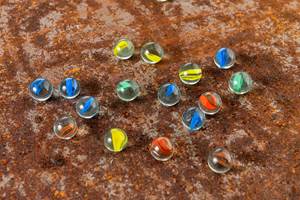 Blasting Beads Made of Lead-Free Natron Glass
