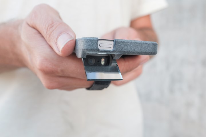 3D-printed phone case with a mirror attachment for filming