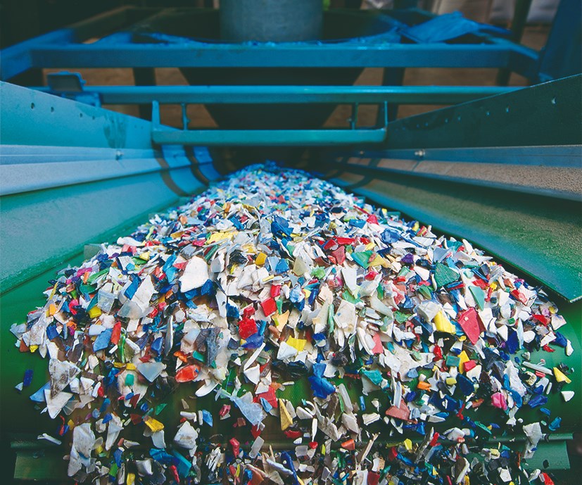 El procesamiento de plásticos a partir de flujos de volumen posconsumo requiere conocimientos técnicos especiales pero ofrece un gran potencial en todo el mundo (foto: mtm plastics).