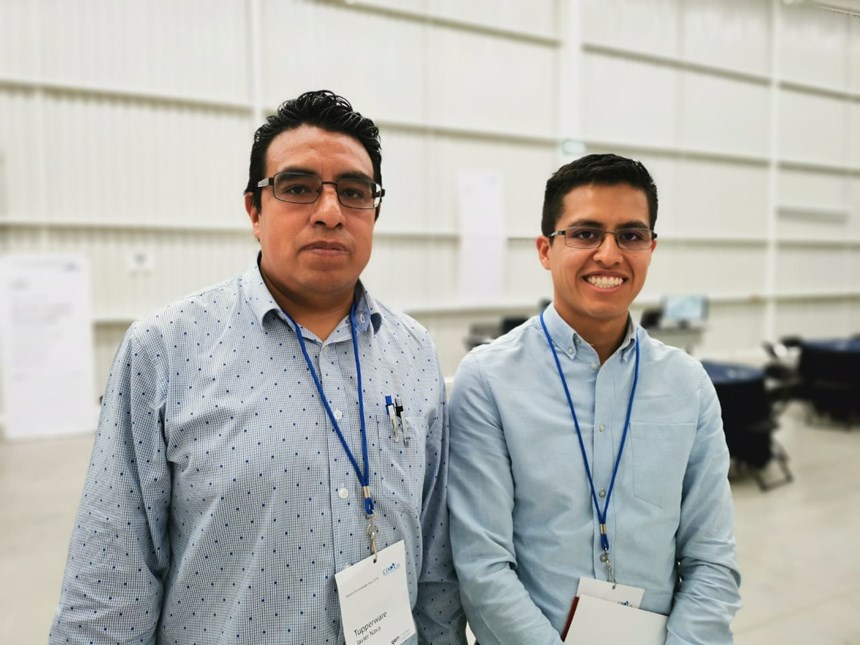 Javier Nava y Natanael González, de Tupperware, comentaron que el uso que la empresa hace de la tecnología de GOM está dirigido a ingeniería inversa.